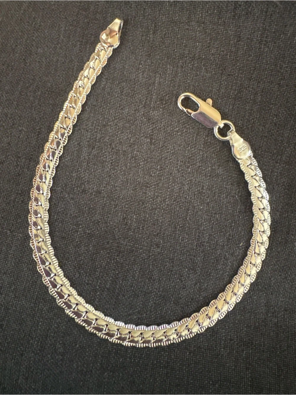 Solid sterling silver 7.5 inch Cuban link bracelet